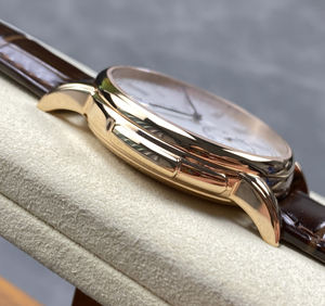 Montre de luxe de haute qualité pour hommes boîtier en or 18 carats montre de créateur personnalisée série d'affaires formelle - Product Image 5