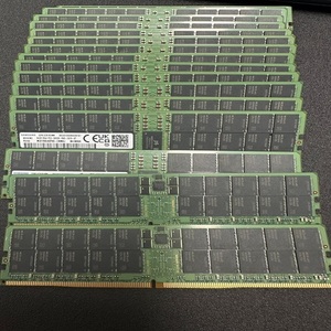 Módulo DDR5 Samsun M321R8GA0PB0-CWM, 64 DIMM, 288 pines, 5600 MHz, M321R8GA0PB0-CWM - Product Image 1