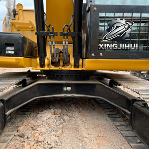 Excavatrice Caterpillar 312D d'occasion, marque japonaise d'origine, 12 tonnes, sur chenilles en caoutchouc, taille moyenne, modèle 2023, godet de 0,65 m - Product Image 3