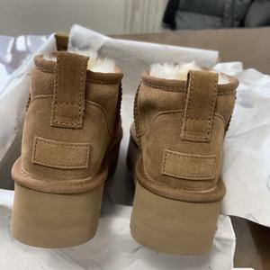 Nouvelles bottes de neige 2026 pour femme à semelle épaisse, fourrées, avec doublure en laine et coton épaissi - Product Image 2