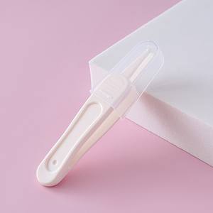 Pince à clip pour gouttes nasales pour bébé en plastique de 9 cm, pince à clip pour le nettoyage quotidien des bébés, pince à clip à tête ronde - Product Image 3