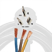 Cordon d'alimentation blanc à trois broches (3 pôles) avec fiche 3*2.5/4 pour connexion multiprise