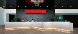 High-End beyaz ofis mobilyaları kavisli resepsiyon masası Modern İş kulübü özelleştirilmiş resepsiyon masası - Product Image 6