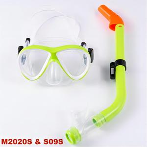 Nouveau design prix d'usine ensemble <span class=keywords><strong>de</strong></span> tuba <span class=keywords><strong>masque</strong></span> en silicone ensemble <span class=keywords><strong>de</strong></span> masques <span class=keywords><strong>de</strong></span> <span class=keywords><strong>plongée</strong></span> en verre trempé <span class=keywords><strong>pour</strong></span> les enfants - Product Image 2