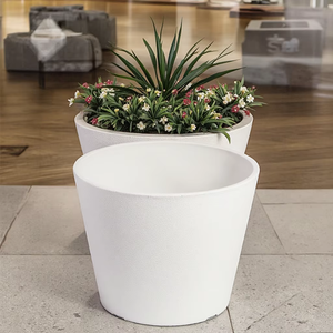 工場価格 プラスチック製植木鉢 様々な色 屋外 家庭菜園用 プラスチックプランター - Product Image 1
