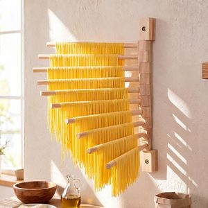 ชั้นวางเส้นก๋วยเตี๋ยวไม้ติดผนัง ชั้นวางพาสต้าไม้เนื้อแข็ง ที่เก็บของในครัว เป็นมิตรกับสิ่งแวดล้อม ดีไซน์เรียบง่ายทันสมัย - Product Image 1