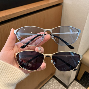 Punk Y2K Style Design Metal Fashion Oversized <b>Sunglasses</b> for Travel Cycling Driving UV protection Men's and Women's <b>Sunglasses</b> - Product Image 2