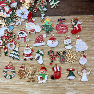 Pendentifs de Noël en alliage de zinc, motifs de dessins animés variés, 100 pièces, accessoires de bijoux DIY, décorations de fêtes, Père Noël, rennes, flocons de neige - Product Image 3