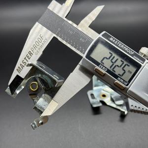 Soportes Giratorios Venecianos de Metal Tipo HILARYS de 25 mm para Usar con Rieles de 19 x 27 mm - Product Image 6