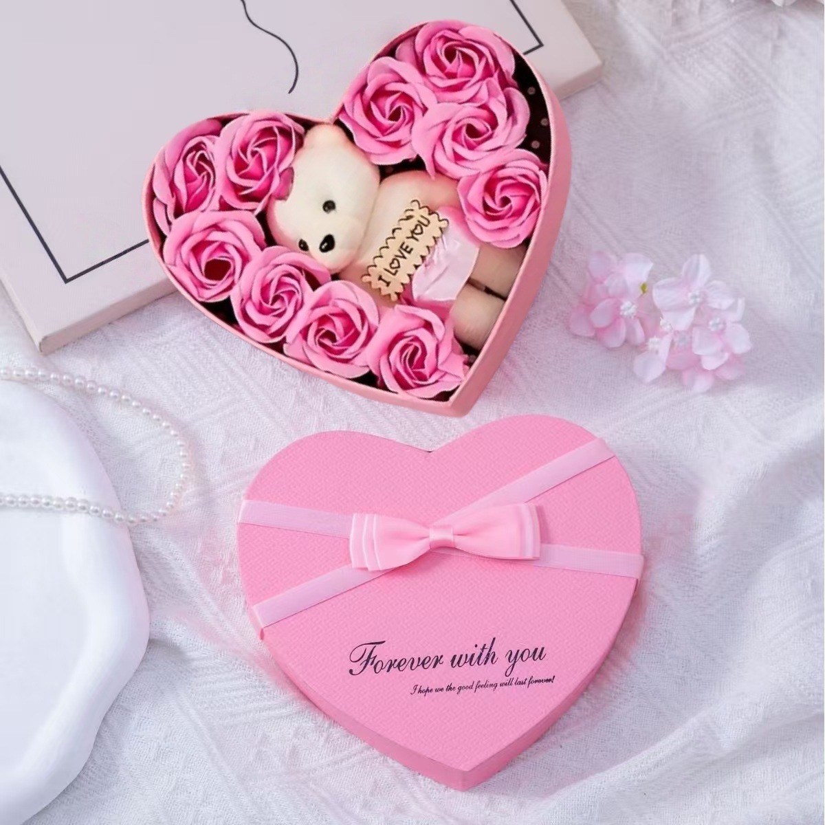 Confezione regalo rosa con orsetto rosa