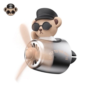 Recién llegado, ambientador automático, oso de dibujos animados fresco, piloto, hélice giratoria, salida de aire, Perfume, aromatizante, accesorios para coche - Product Image 1