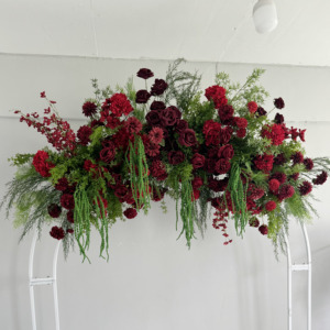 Arco de Flores Artificiales X890, Estilo Bosque <span class=keywords><strong>Tropical</strong></span>, Color Rojo Borgoña Intenso, Guirnalda de Flores Colgantes, Decoración de Fondo - Product Image 1