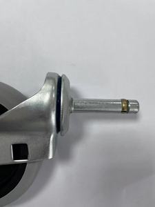 Banda de rodadura TPR de <span class=keywords><strong>4</strong></span> pulgadas con cojinete de rueda lisa, anillo de agarre, vástago de anillo de fricción, rueda giratoria, rueda giratoria para fregona, carro de agua - Product Image 4