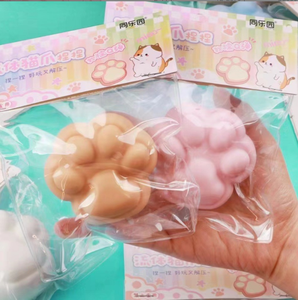 Jouet Squishy Patte de Chat Kawaii 7CM en PVC, Jouet Sensoriel Anti-Stress pour Enfants, Idéal pour Garçons et Filles, Squishy Familial à Pincer - Product Image 5