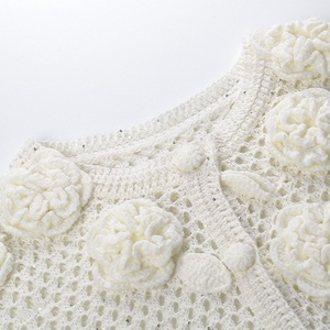 Pull court en tricot ajouré à manches longues et col rond, style décontracté et romantique à la <span class=keywords><strong>française</strong></span>, en <span class=keywords><strong>laine</strong></span>/viscose, avec fermeture boutonnée - Product Image 4