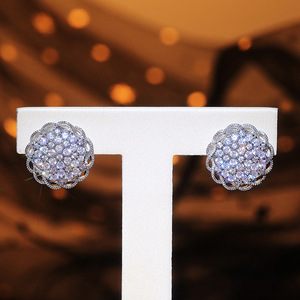 Pendientes de tuerca redondos de lujo con forma de flor, elegantes, para mujer, para fiesta, boda, accesorio de moda para la oreja, regalo - Product Image 4