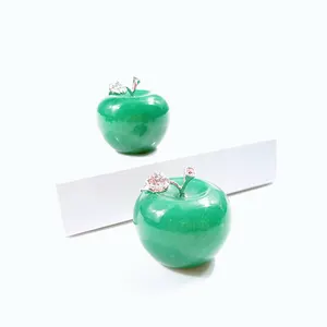 2024 beliebtestes Design Vintage Green Jade Crystal Apple Ornament Papiergewicht natürliche Kristallsteine für Hochzeit Dekoration Geschenke