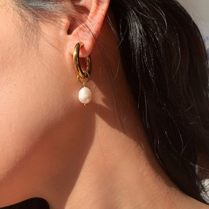 Pendientes de Aro con Perlas de Agua Dulce, Chapados en Oro de 18k, Acero Inoxidable, Diseño Geométrico para Uso Diario, JDE201585 JDE201584 - Product Image 2
