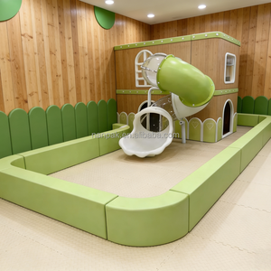 Equipo de Juegos Interior de Madera Natural Verde, Juego de Rol para Niños, Piscina de Pelotas Interactiva, Tobogán en Espiral, Juego Suave para Cafeterías, Centros Comerciales y Guarderías - Product Image 3