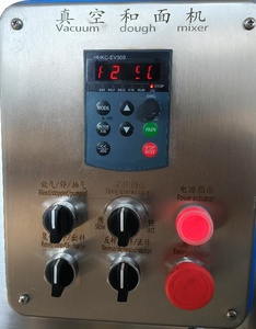 Mélangeur <span class=keywords><strong>à</strong></span> pâte horizontal sous vide en acier inoxydable pour la fabrication de nouilles et de raviolis, machine <span class=keywords><strong>à</strong></span> pétrir la pâte sous vide de type bac - Product Image 3