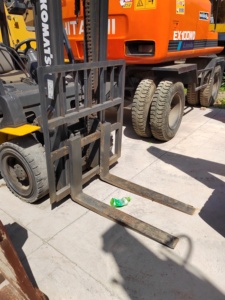 Komatsu รถฟอร์คลิฟต์ Komatsu30มือสองสำหรับ forkin ญี่ปุ่นแท้ใหม่30 3ตัน90% - Product Image 6