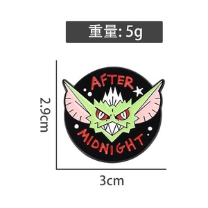 Al por mayor: Pines de metal de dibujos animados, Broches únicos de pequeños monstruos 'After Midnight', Lindos pines de metal de murciélago y monstruo de dibujos animados, Insignia de accesorio de metal - Product Image 5