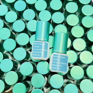 Lem Perekat Bulu Mata Private Label 0.5s Tahan Air Bebas Alkohol Cepat Kering K800 OEM 500PCS Perekat Bulu Mata Tahan Lama - Product Image 5