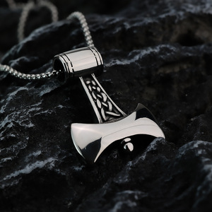Collier pendentif marteau de Thor en acier inoxydable, bijou asymétrique pour homme, design géométrique, breloque chaîne - Product Image 3