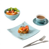 PITO HoReCa – Assiette carrée en porcelaine minimaliste et écologique pour la restauration, plateau à apéritif, assiette de présentation pour restaurant