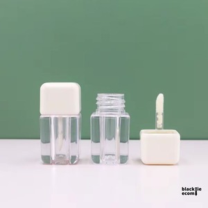 Oferta Especial en Tubos Cuadrados Transparentes Vacíos de 4ml para Brillo Labial BKT1761, Envases Cosméticos Duraderos para Tinte Labial y Sérum, Disponibles para la Venta - Product Image 3