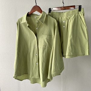 Elegante Completo da Donna in Cotone e <span class=keywords><strong>Lino</strong></span> <span class=keywords><strong>con</strong></span> Pantaloncini a Vita Alta, <span class=keywords><strong>Outfit</strong></span> Retrò Taglie Forti per il Commercio Estero 2026 - Product Image 1