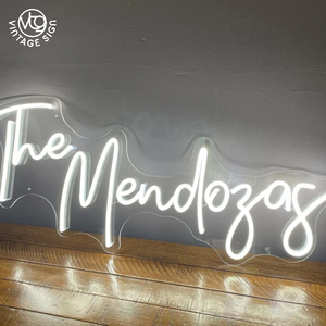 Letrero LED de Neón Personalizado con Nombre y Frase |   Luz de Neón Líquida Personalizada para Bodas, Decoración del Hogar y Negocios - Product Image 5