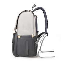 Nouvelle maman et bébé sac à dos Oxford tissu grande capacité avec poussette capacité suspendue étanche pour le stockage des couches