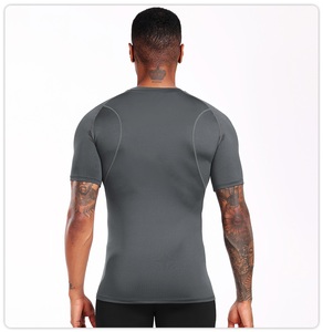 Maglietta a Compressione da Uomo Elastica ad Asciugatura Rapida per Corsa e Basket, T-shirt Sportiva a Maniche Corte Aderente per Fitness - Product Image 1