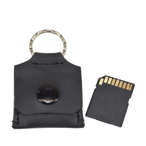 Porta tarjetas SD de cuero, mini porta tarjetas, porta tarjetas de acceso, bolsa portátil creativa para púas de guitarra, logotipo personalizado. - Product Image 3