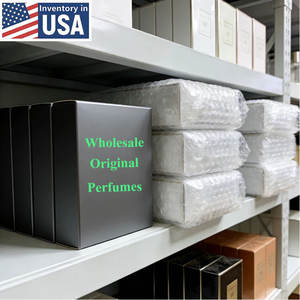 น้ำหอมแบ<span class=keywords><strong>รน</strong></span>ด์หรูแท้จากสหรัฐอเมริกา ขายส่ง สำหรับผู้ชายและผู้หญิง กลิ่นติดทนนาน โคโลญจน์ 1:1 พร้อมใบเสร็จรับเงิน สเปรย์น้ำหอม - Product Image 1