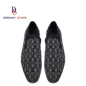 Chaussures de mariage pour hommes en cuir véritable de haute qualité avec logo personnalisé, confortables, à enfiler, respirantes, pour le bureau et la carrière, style Oxford - Product Image 3