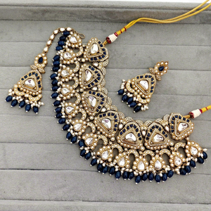 Conjunto de Collar Choker Kundan Chapado en Oro Antiguo Tradicional Indio con Cuentas de Piedras Preciosas Color Lavanda Púrpura, Conjunto de Joyería Nupcial con Pendientes - Product Image 1