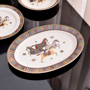 War-Horse Series Ensemble d'assiettes à dîner en céramique moderne de 58 pièces Couverts simples de haute qualité avec design d'assiette élégant - Product Image 3