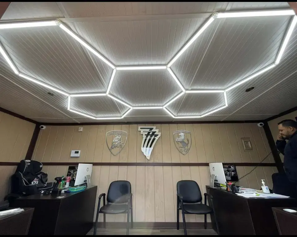 HanYin hexagonal led light honeycomb auto detailing working light for workshop high-end led barber shop gym lights