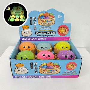 ของเล่นบีบฟิดเจ็ตตุ๊กตาเกี๊ยวยิ้ม วิบวับ เรืองแสง สำหรับฮาโลวีน - Product Image 2