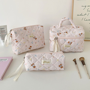 Small Floral Hand Carry Eco-Friendly Zipper Soft Handle Foldable <b>Makeup</b> Bag Medium Capacity Cosmetic Organizer Portable for - Product Image 4