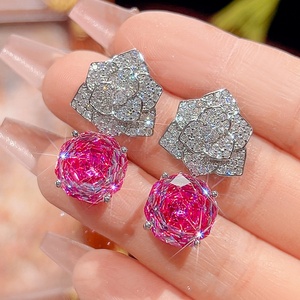 Nouvel ensemble de bijoux en cuivre plaqué or, zircon rouge taille brillant 12 mm, écologique et tendance, pour fêtes, pour acheteurs en gros en Chine - Product Image 4