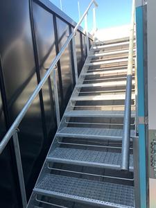 Caillebotis en acier pour <span class=keywords><strong>canal</strong></span> de drainage Fourniture d'usine de matériaux de construction en métal de haute qualité Caillebotis en acier galvanisé à chaud - Product Image 5