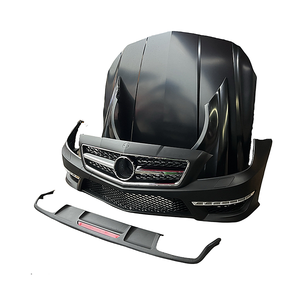 Kit carrosserie AMG CLS63 amélioré pour <span class=keywords><strong>Mercedes</strong></span>-Benz <span class=keywords><strong>GLS</strong></span> W218, comprenant calandre, feux stop, pare-chocs et panneau avant. - Product Image 2