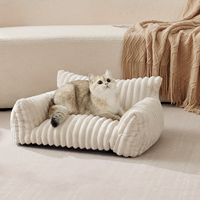 Canapé pour chat adorable - un lit pour chat moelleux avec fourrure en velours doux de haute qualité, un canapé-lit en peluche pour chats d'intérieur