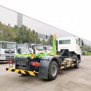 Camion de collecte des déchets Sinotruk Howo 6X4 fiable avec système de levage à crochet pour les centres de recyclage et le transport de déchets commerciaux - Product Image 6
