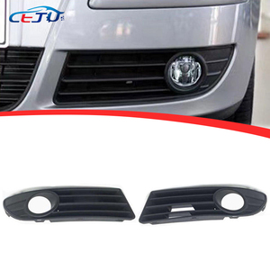 Couverture de phare antibrouillard avant gauche et droit en plastique pour pare-chocs inférieur VW Polo 2006 2007 2008 2009 - Product Image 1