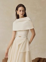 Robe de soirée longue Bettergirl élégante style vintage, taille empire irrégulière cintrée avec décoration froncée