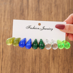 Boucles d'oreilles en forme de cœur en résine, bijoux colorés à la mode pour femmes, à porter au quotidien - Product Image 3